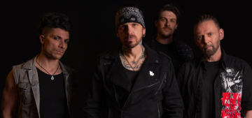 Ricky Warwick